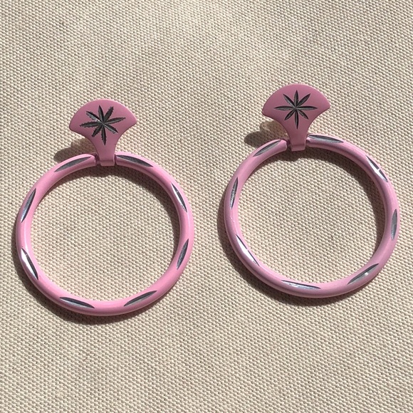 60s VTG Pink Starburst Hoop Earrings - Picture 1 of 3